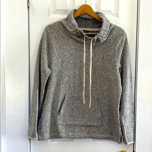 Eddie Bauer XL Women’s Cozy Gray Cowl Neck Sweater, Neutral, warm , frt pocket